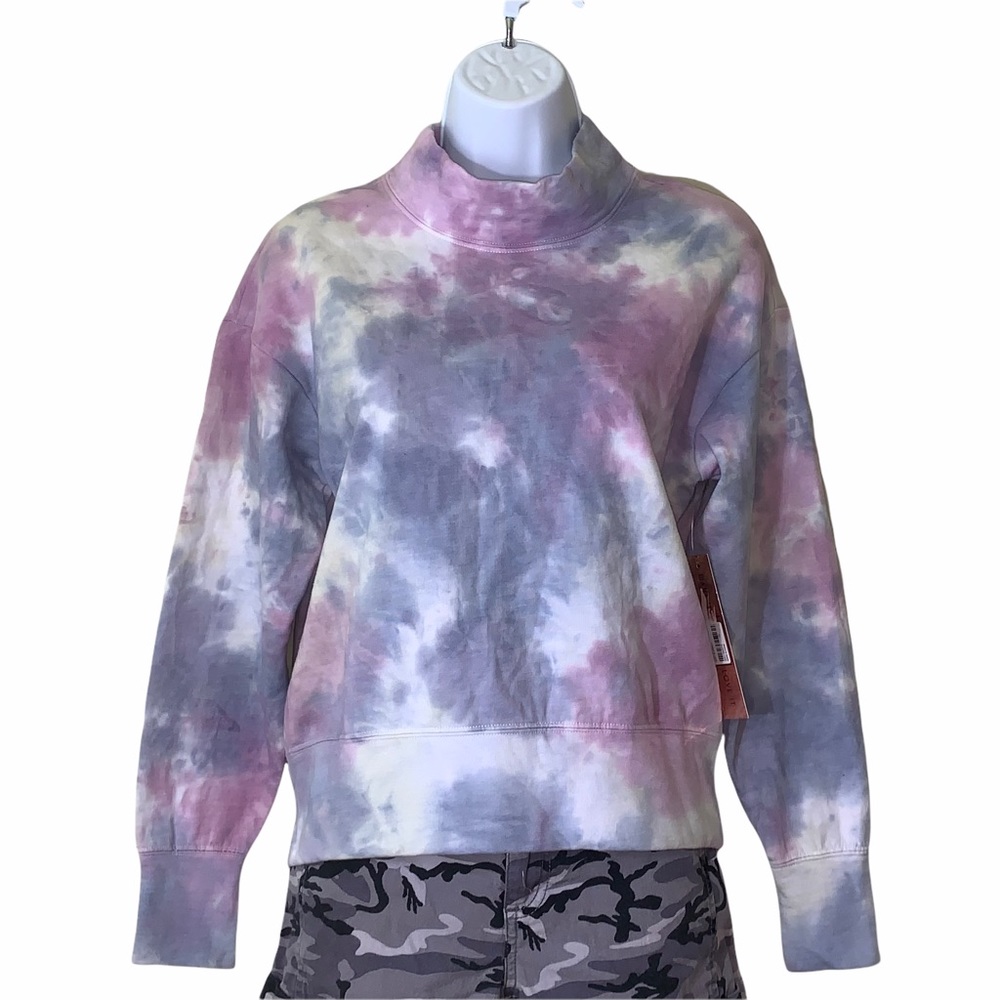 Forever 21 Almost Famous Sweatshirt TieDye Cozy